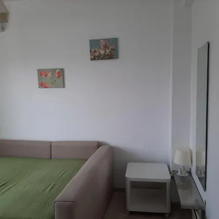 In Molos Flat Privatunterkunft